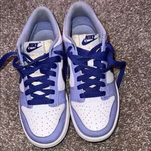 Nike Dunk Blueberry size 4Y